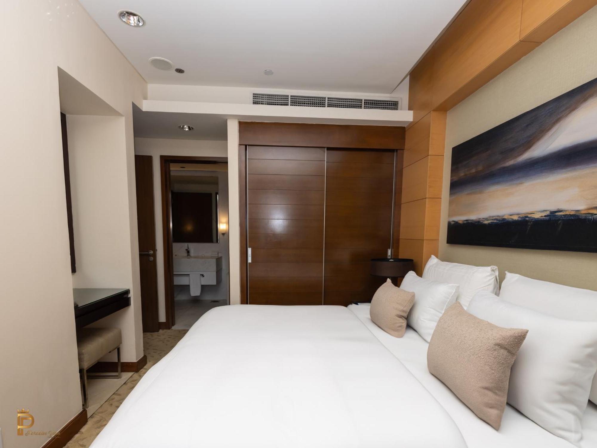 Apartment Paradise View The Mall Residences